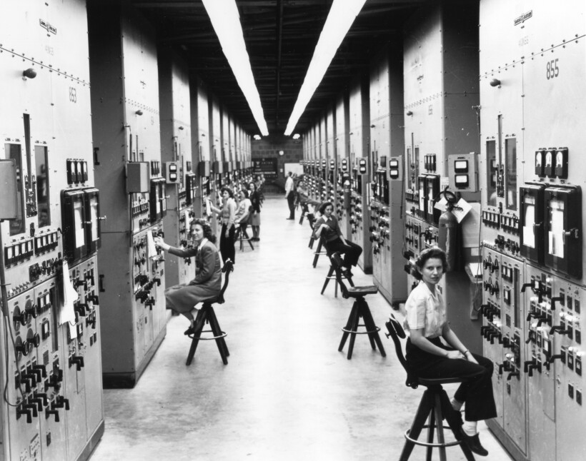 Oak Ridge Experiments Perspectives from Oak Ridge - AIP.ORG