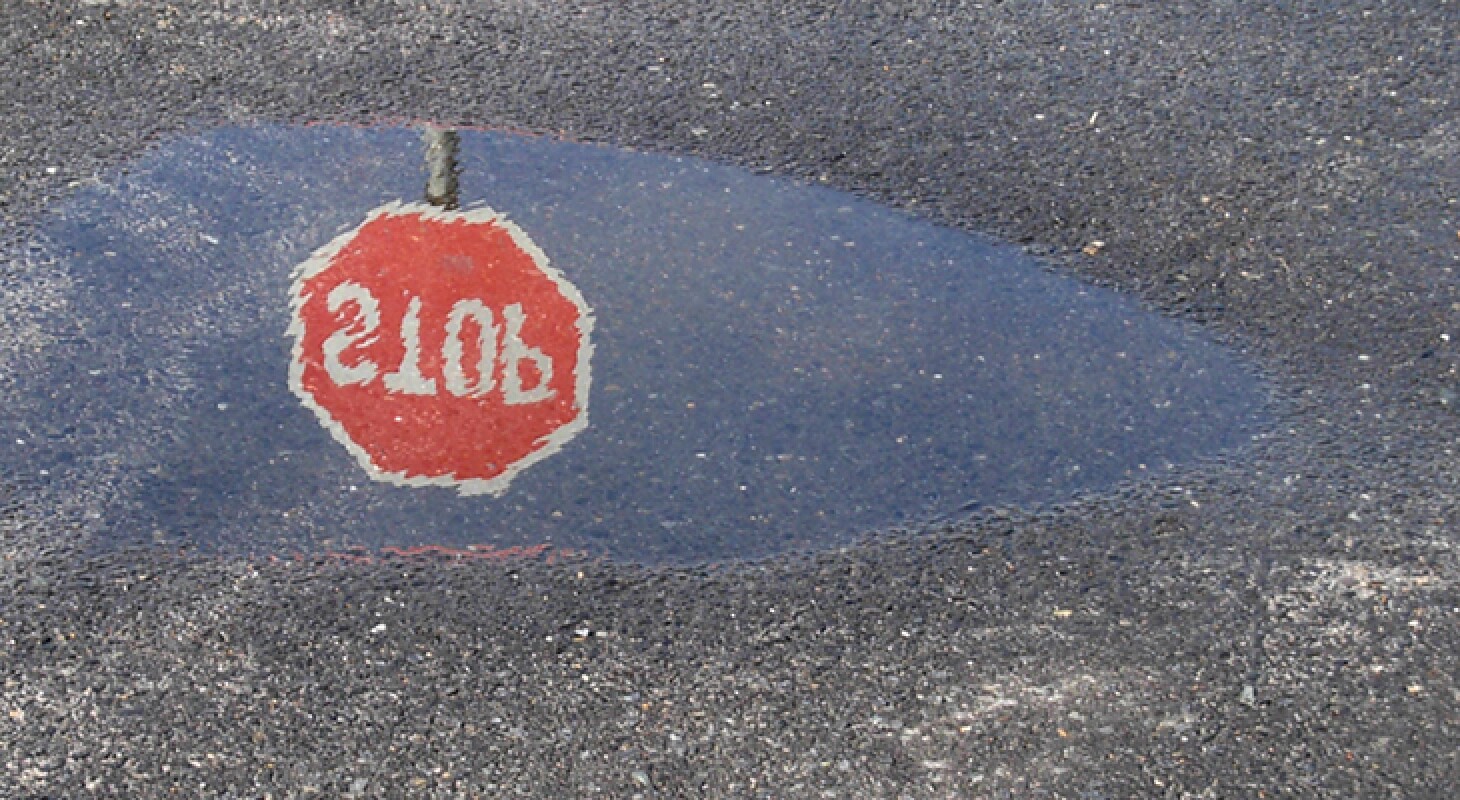 Why Do Puddles Stop Spreading? - AIP.ORG