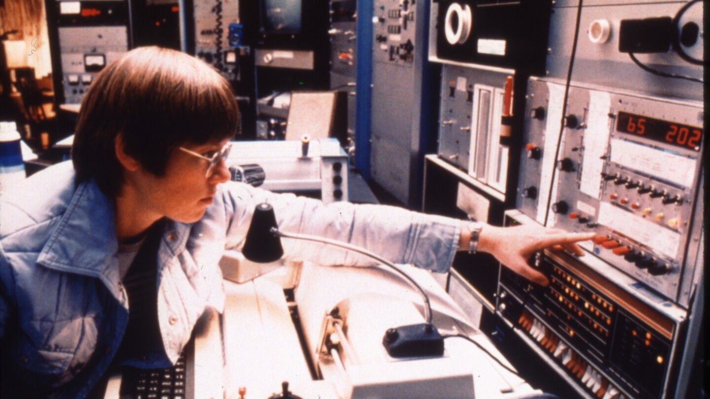 Meet the Archives Fellow Enriching the Historical Record of Women in the Physical Sciences Meet the Archives Fellow Enriching the Historical Record of Women in the Physical Sciences