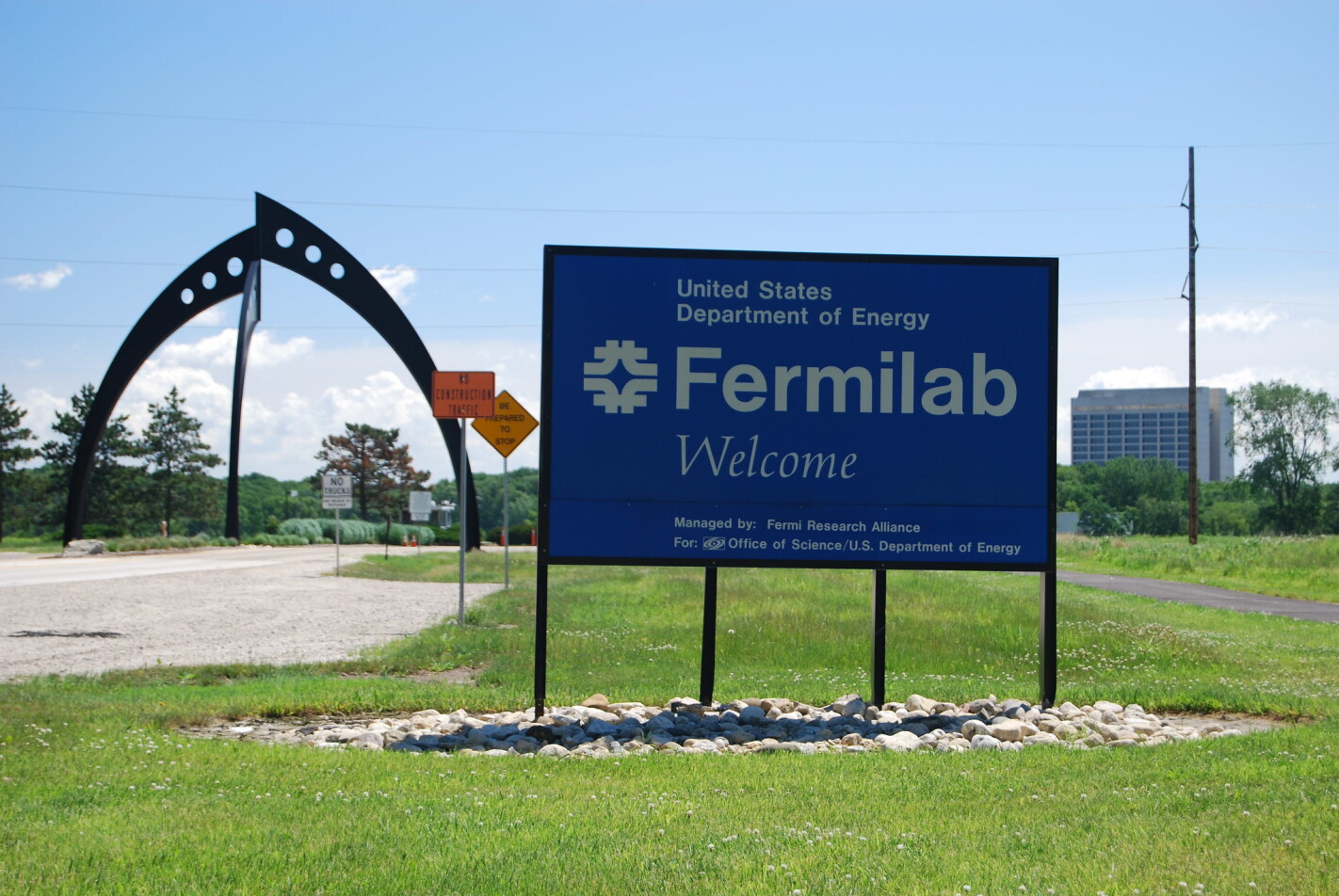 Fermioab Competition Open for Fermilab Operations Contract - AIP.ORG