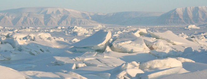 Arctic Sea Ice Leaves Record-Small Footprint lead image