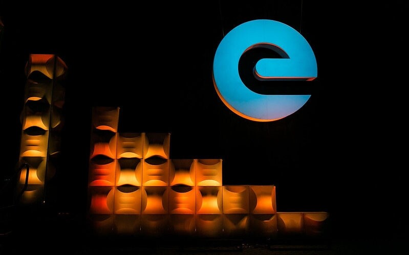 A stage with the ARPA–E logo as a backdrop