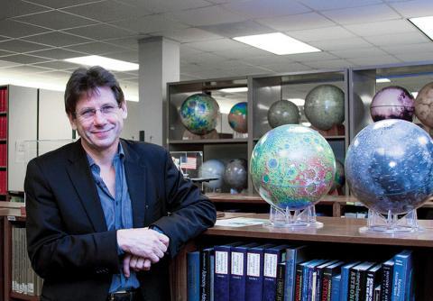 stephen-mackwell-2021.jpg