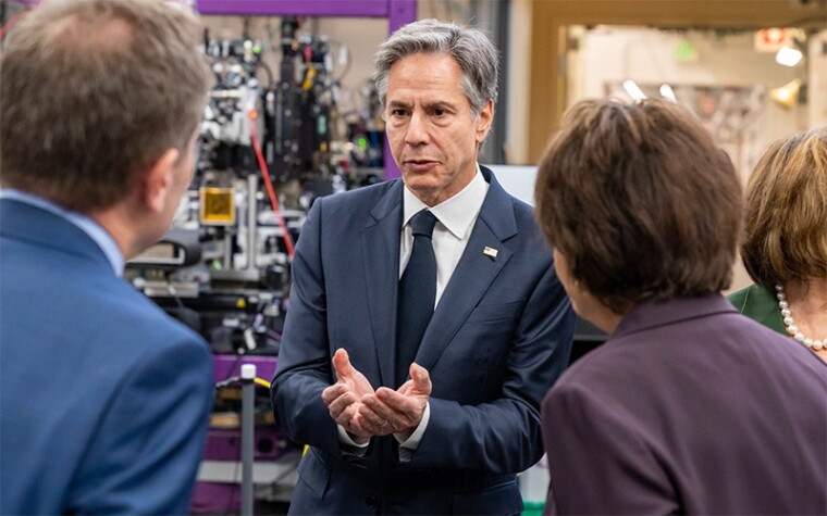 Secretary of State Tony Blinken visits SLAC National Accelerator Lab