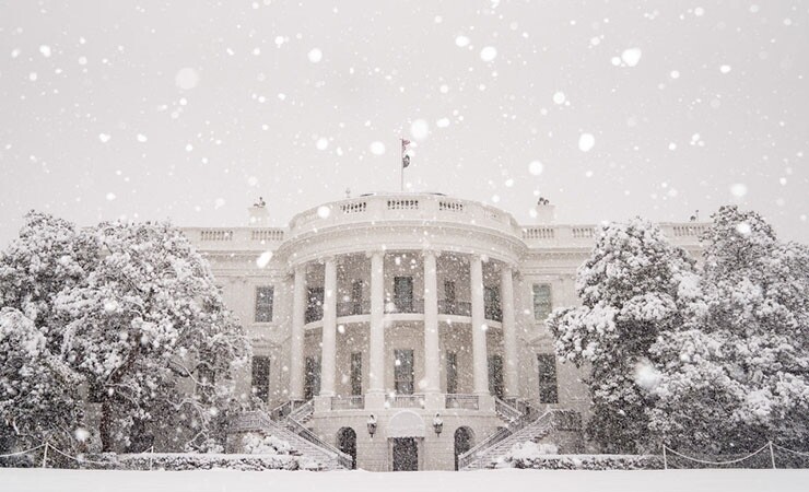 White House in snow