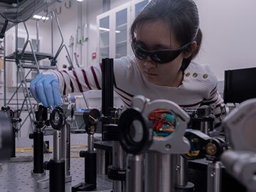 Creating a Quantum Optical Antenna in a Solid lead image