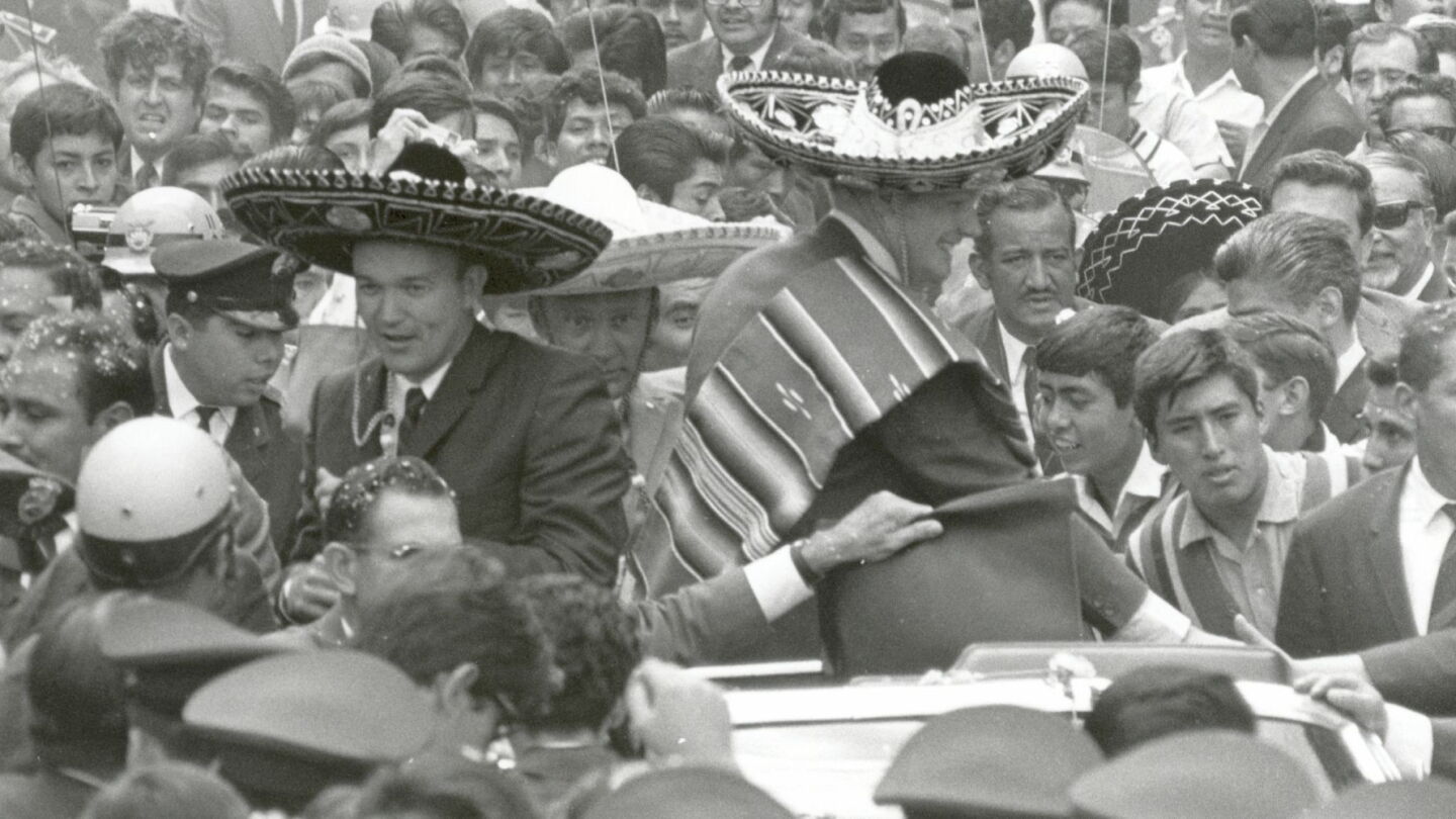 Teasel Muir The (soft) propaganda value of lunar exploration - Physics Today