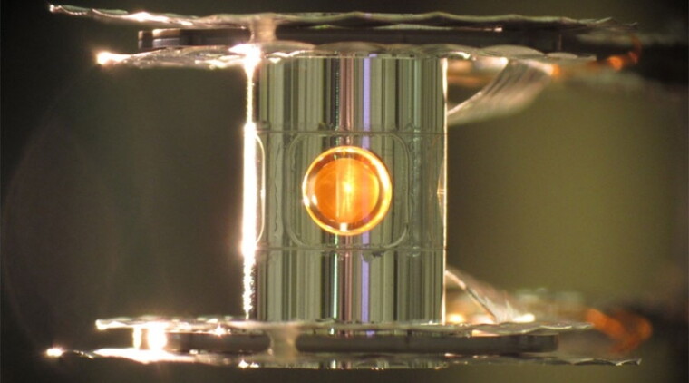 Fusion fuel target