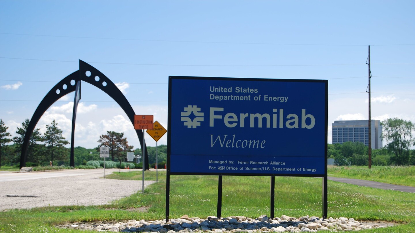 Competition Open for Fermilab Operations Contract - AIP.ORG
