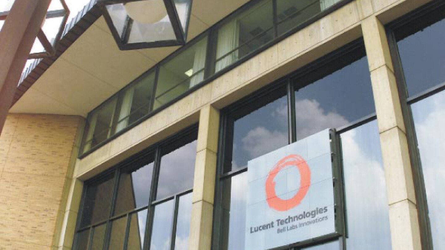 Bell Labs Research Regroups as Parent Lucent Shrinks - Physics Today